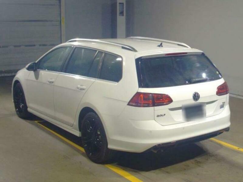 GOLF VARIANT-10