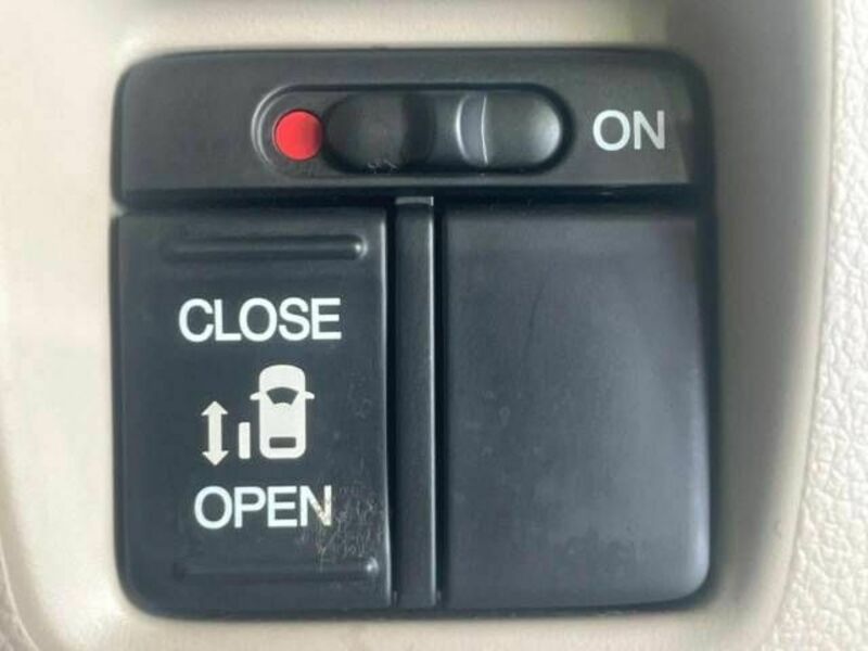 N BOX