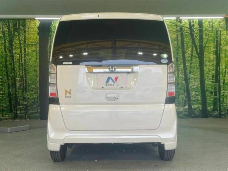 N BOX
