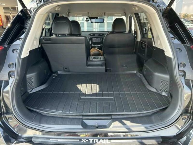 X-TRAIL-18