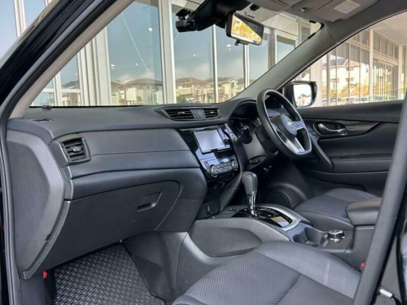 X-TRAIL-13