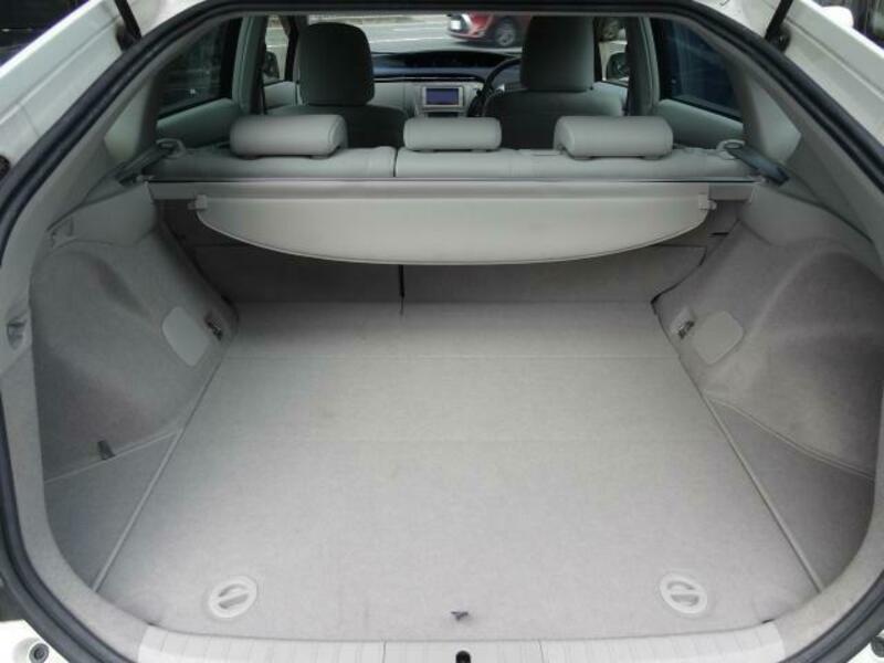 PRIUS-15