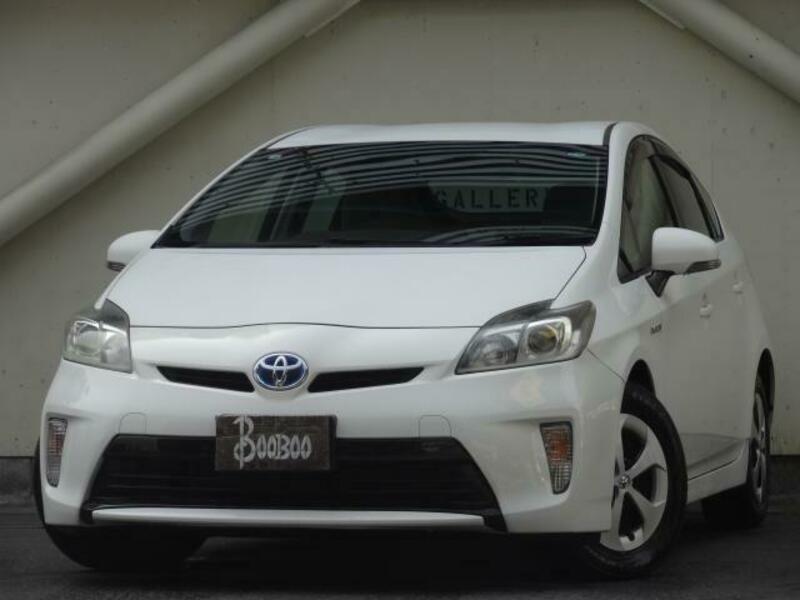 TOYOTA　PRIUS