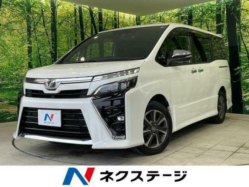 TOYOTA　VOXY