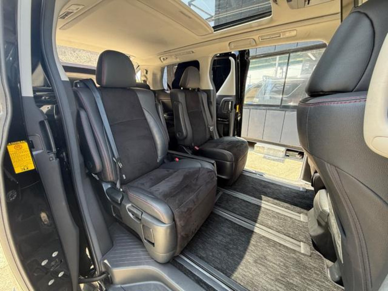 VELLFIRE-17