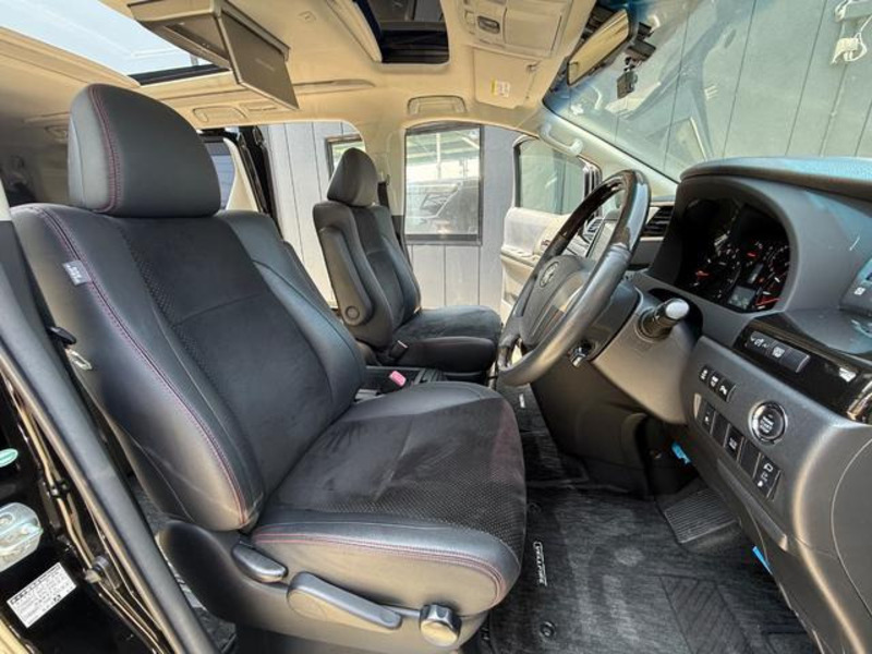VELLFIRE-16