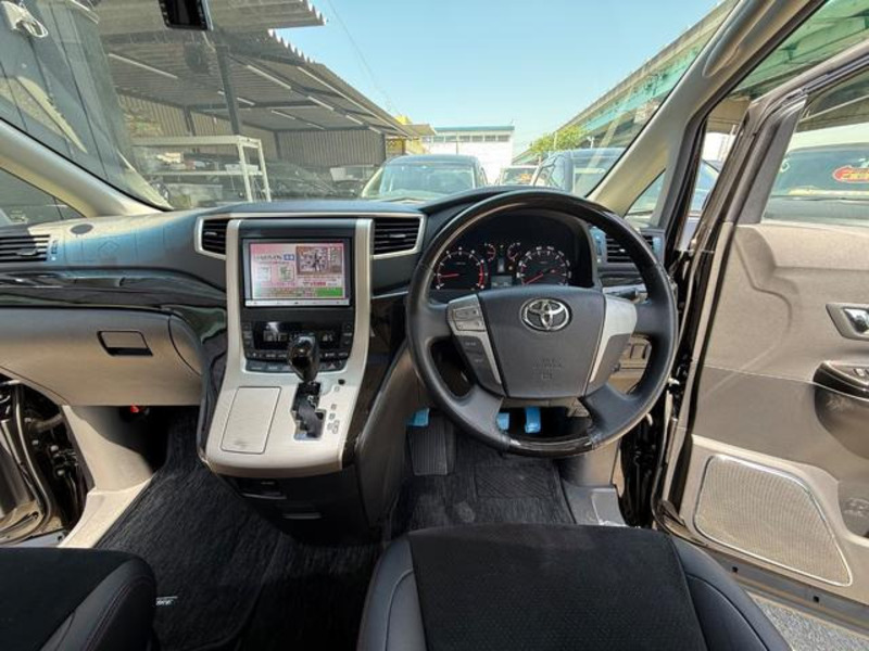 VELLFIRE-2