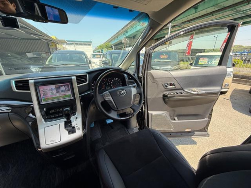VELLFIRE-15