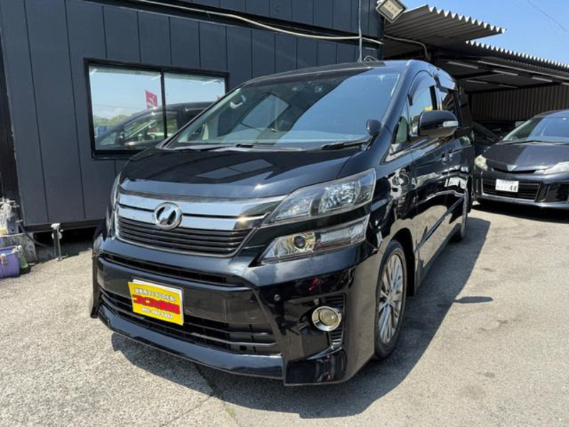 TOYOTA　VELLFIRE