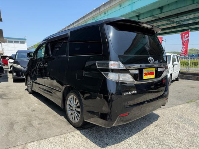 VELLFIRE-9