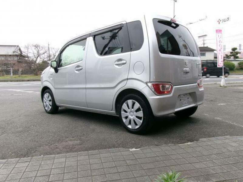 WAGON R-14