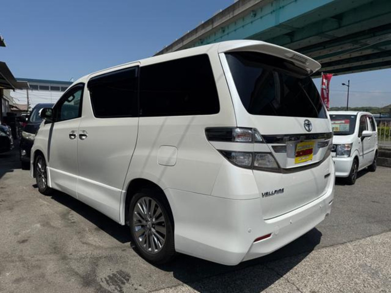 VELLFIRE-9