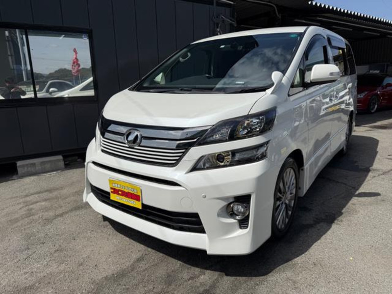 TOYOTA　VELLFIRE