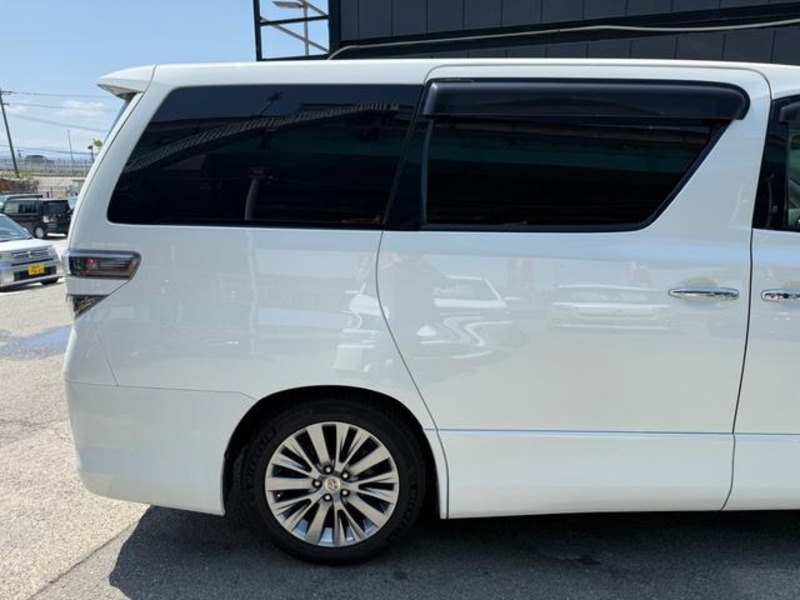 VELLFIRE-12