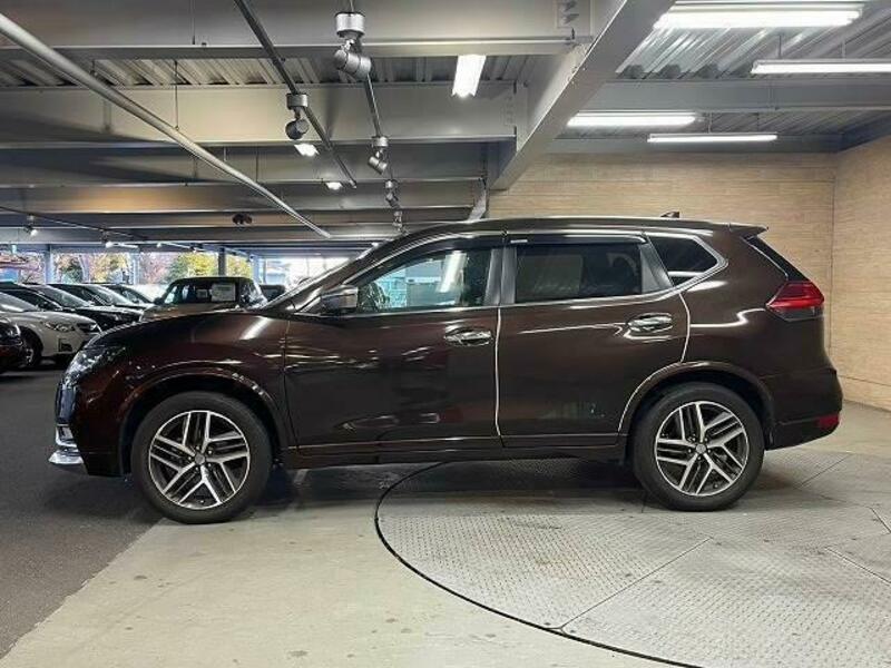 X-TRAIL-16