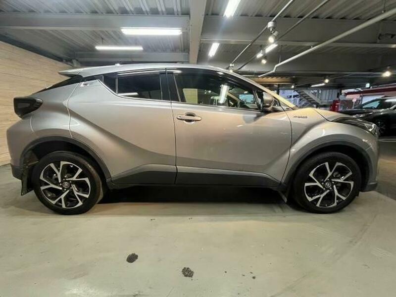 C-HR-17