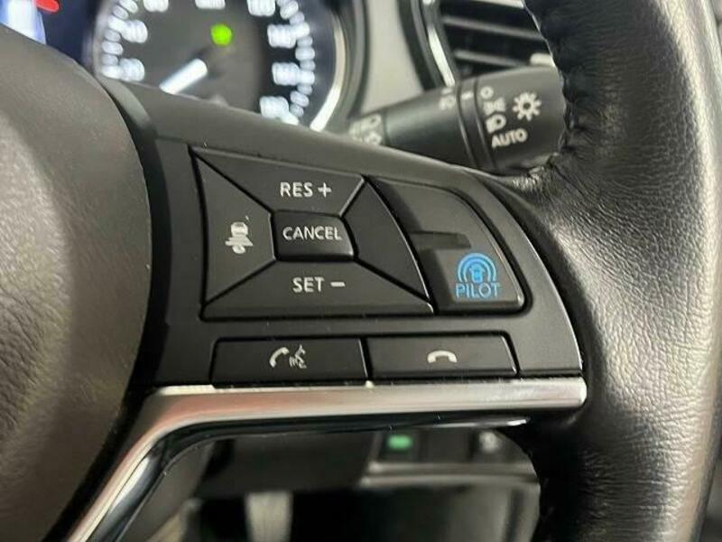X-TRAIL-4