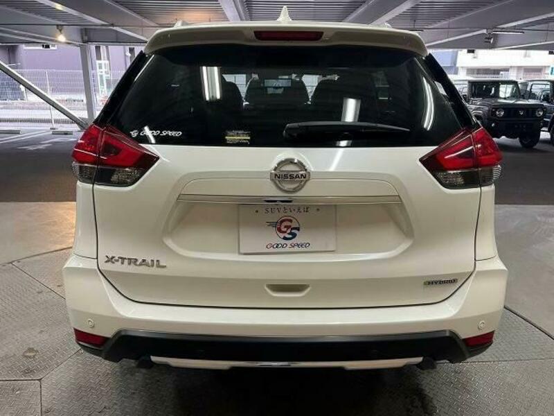 X-TRAIL-18