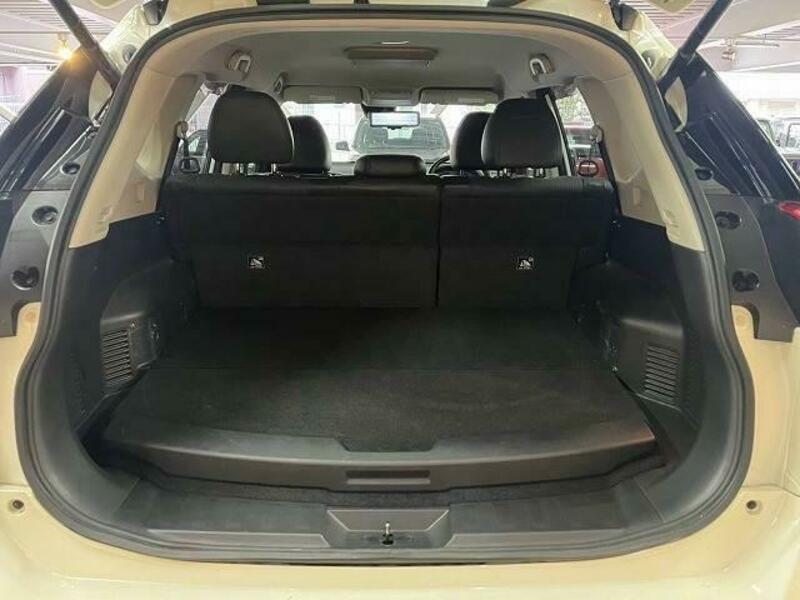 X-TRAIL-19