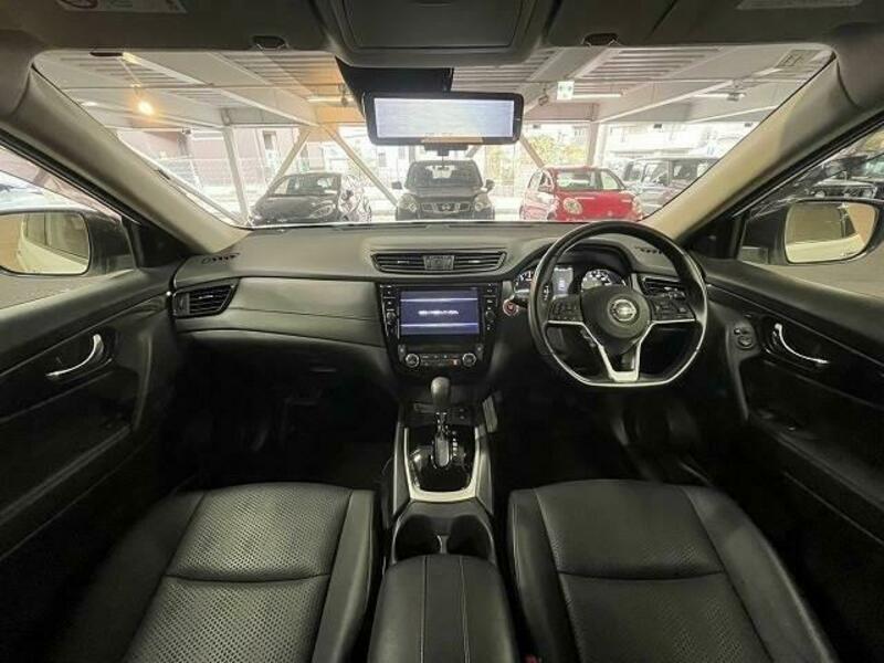 X-TRAIL-1
