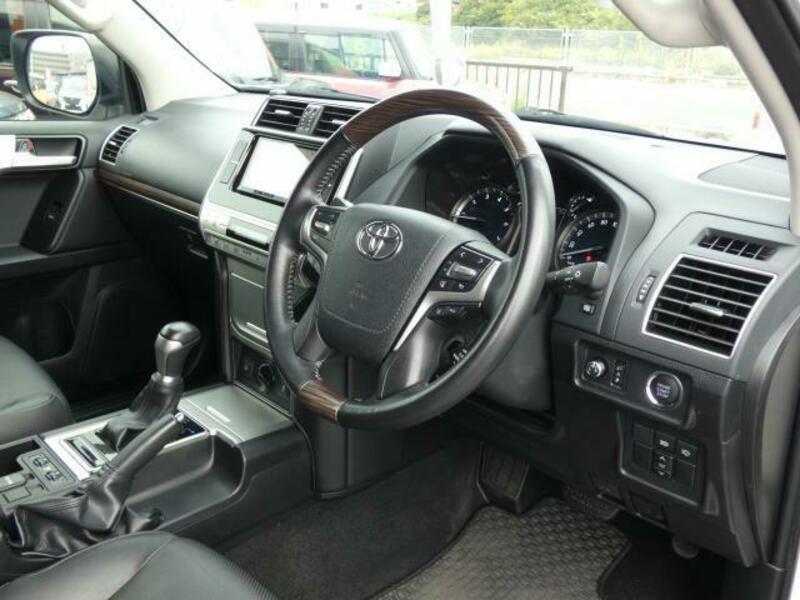 LAND CRUISER PRADO-6