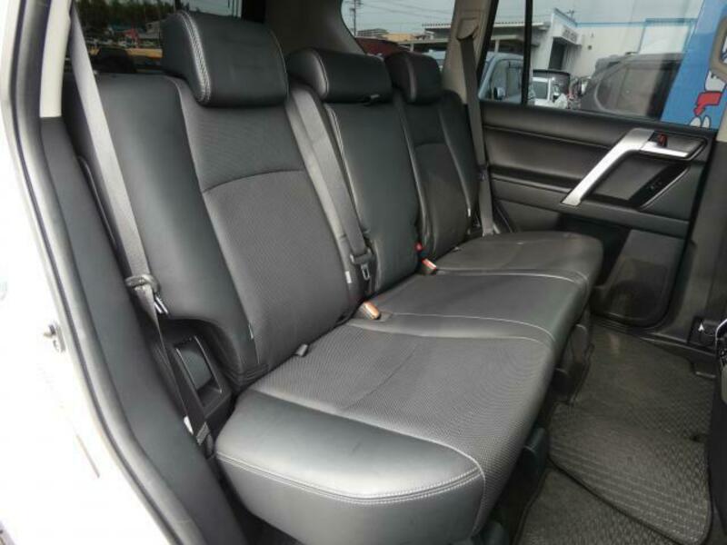 LAND CRUISER PRADO-18