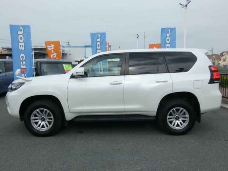 LAND CRUISER PRADO-1