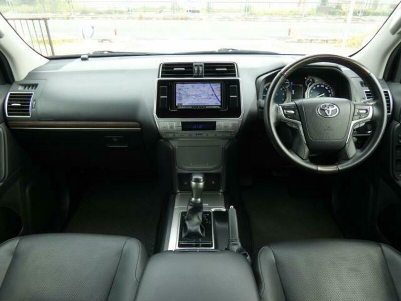 LAND CRUISER PRADO-10