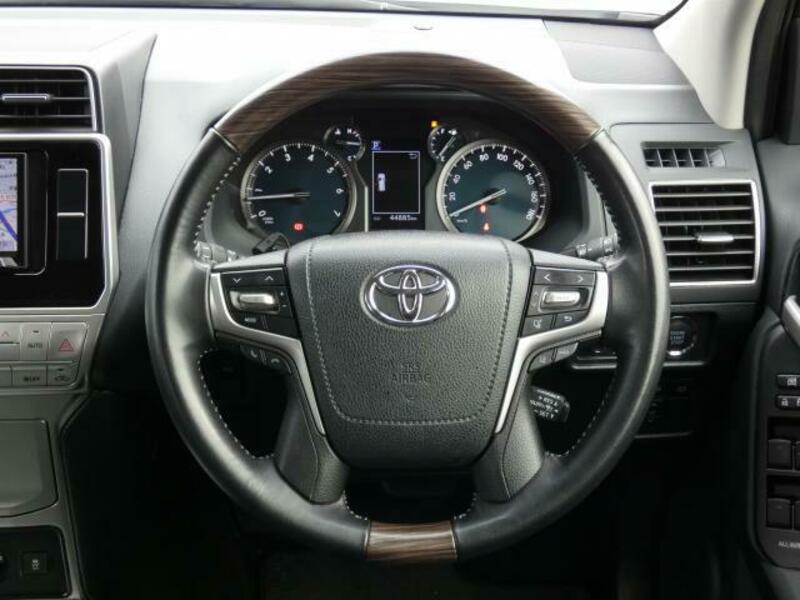 LAND CRUISER PRADO-11