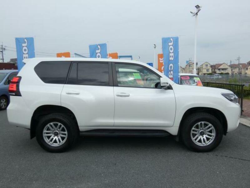 LAND CRUISER PRADO-12