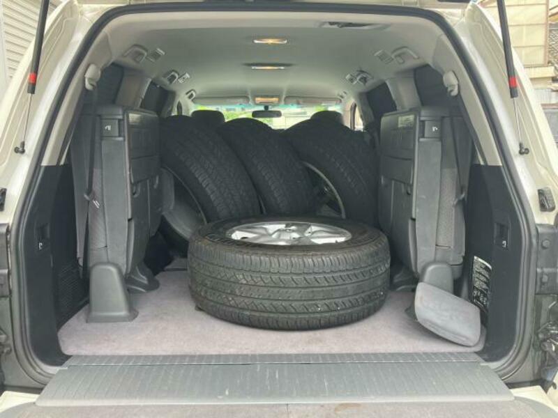 LAND CRUISER