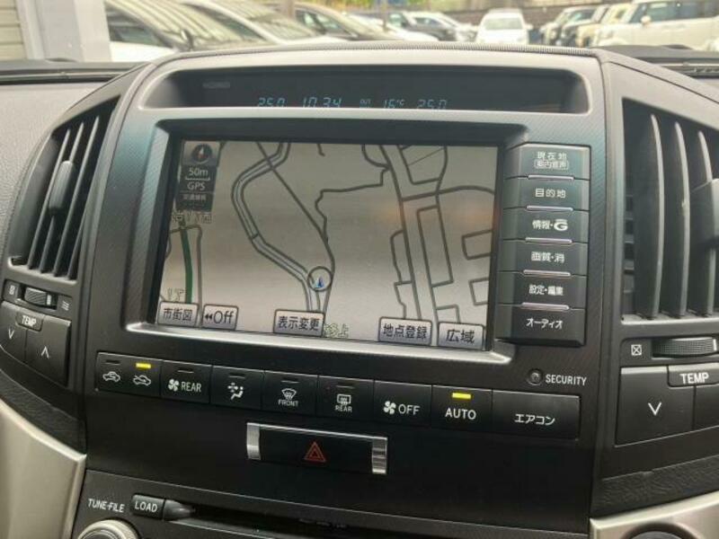 LAND CRUISER