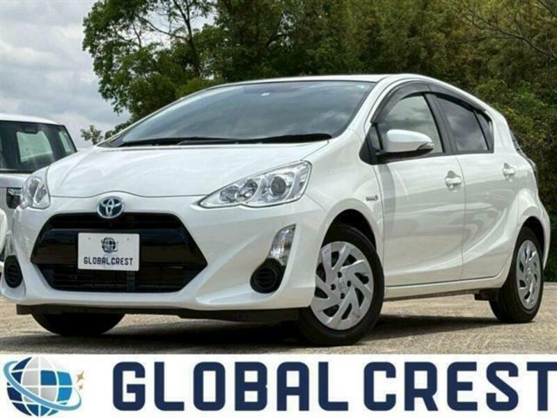 TOYOTA　AQUA
