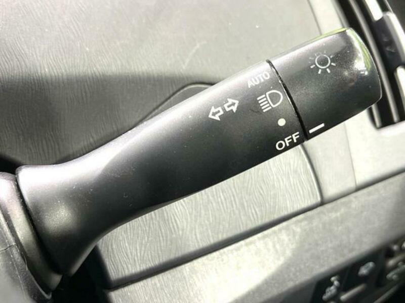 PRIUS-5