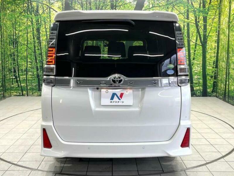 VOXY-16