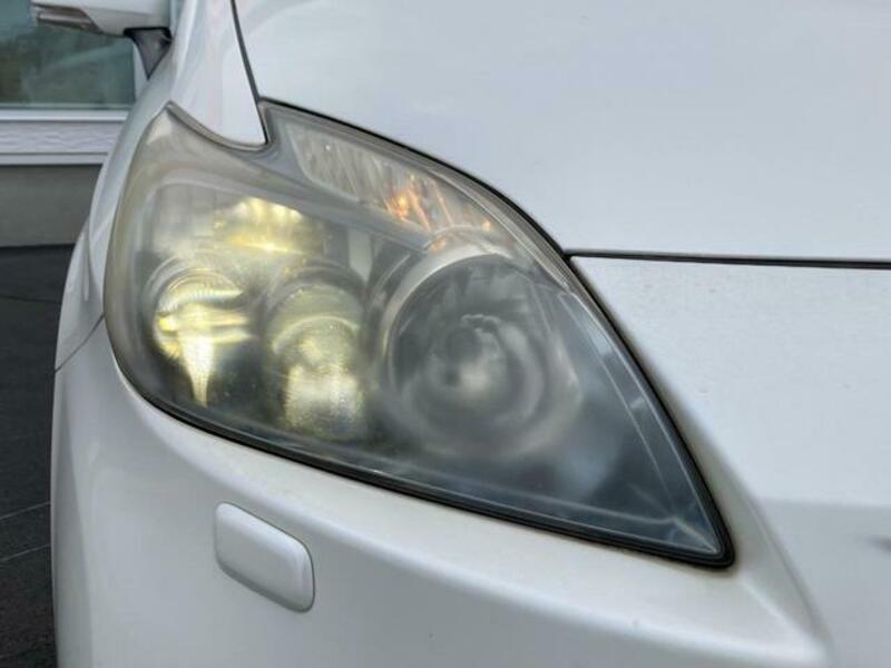 PRIUS-11