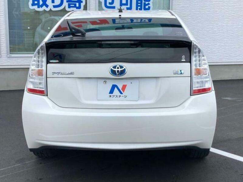 PRIUS-14