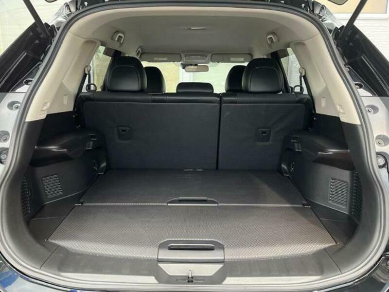 X-TRAIL-9