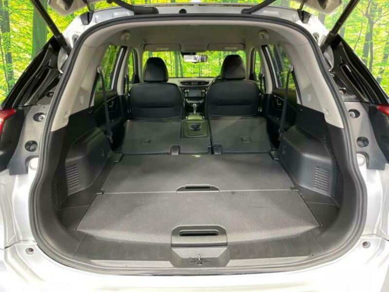 X-TRAIL-9