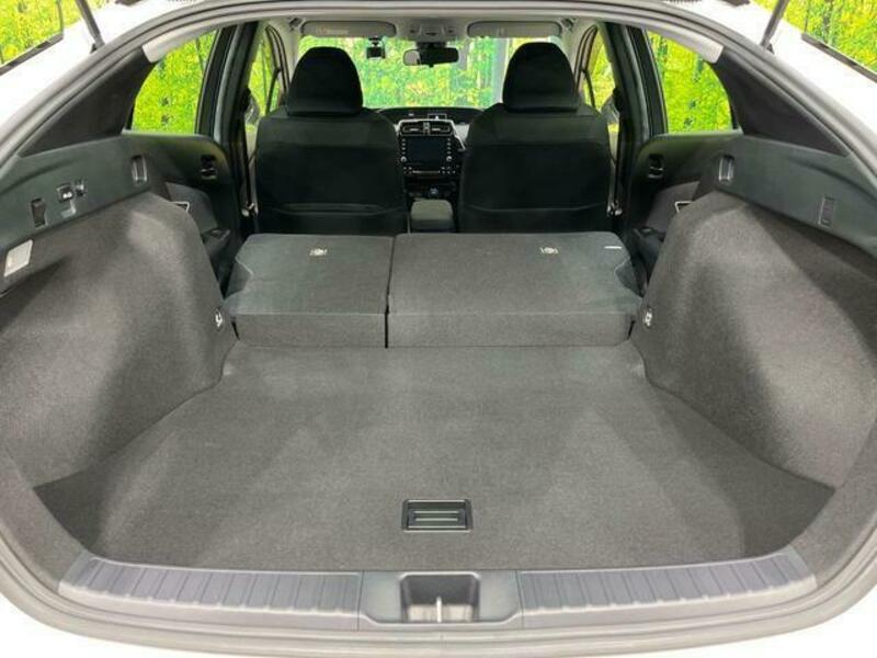 PRIUS-9