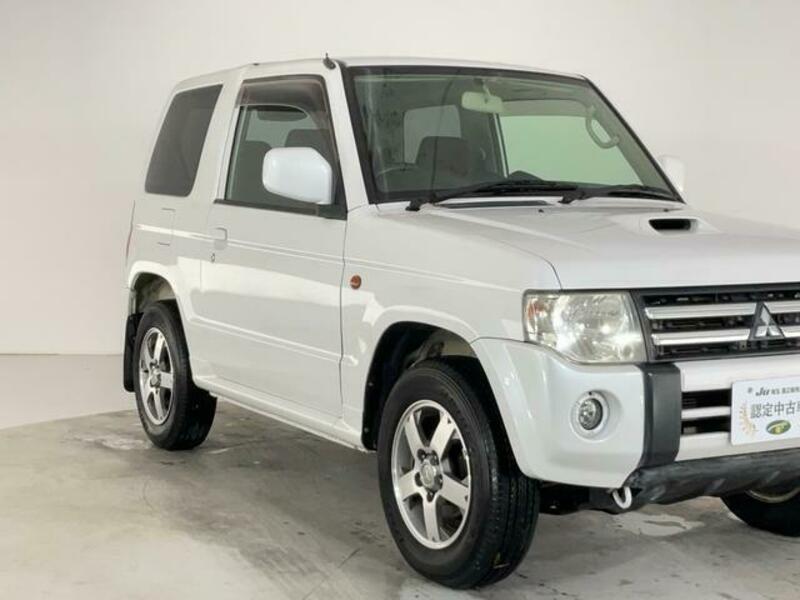 PAJERO MINI-8