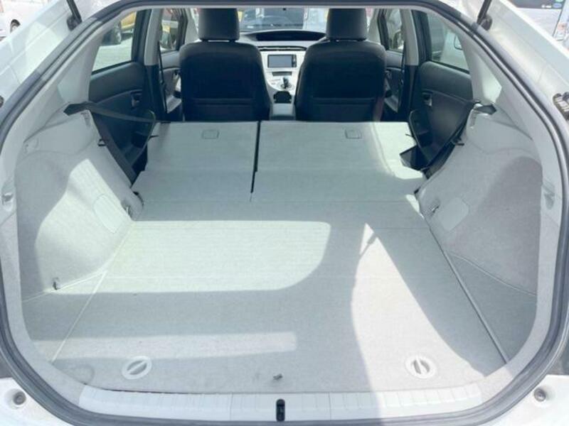 PRIUS-10