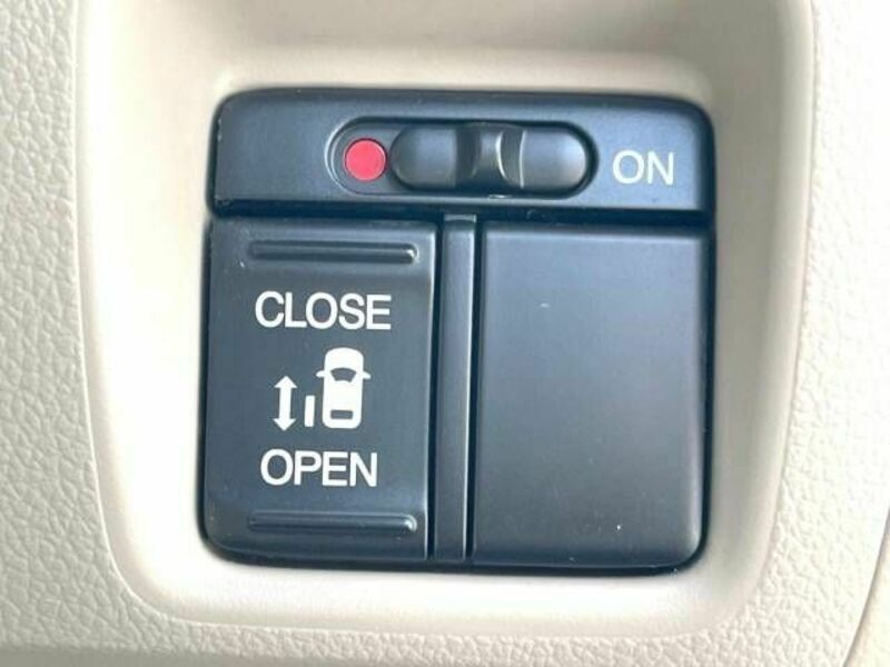 N BOX