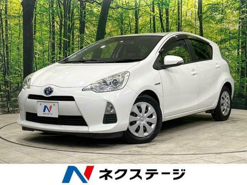 TOYOTA　AQUA