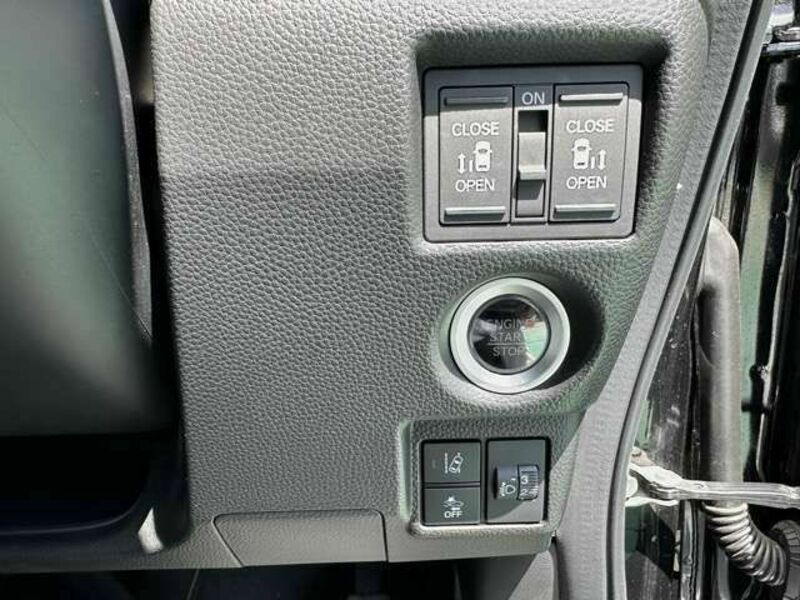 N BOX CUSTOM-16