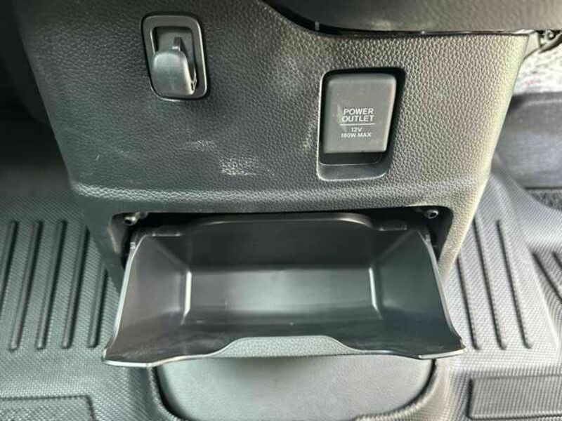 N BOX CUSTOM-18