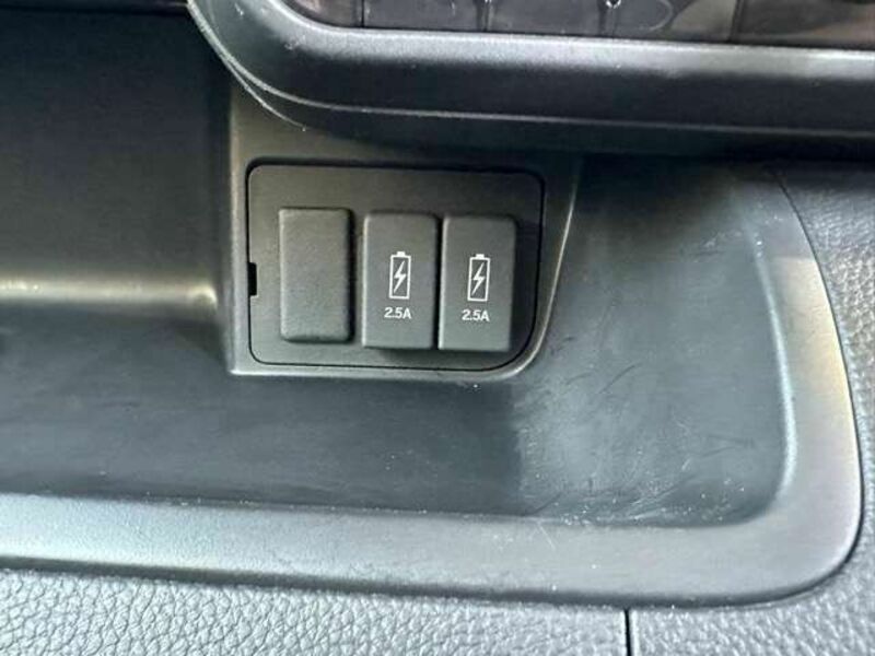 N BOX CUSTOM-19