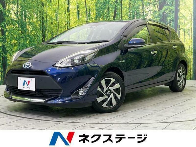TOYOTA　AQUA