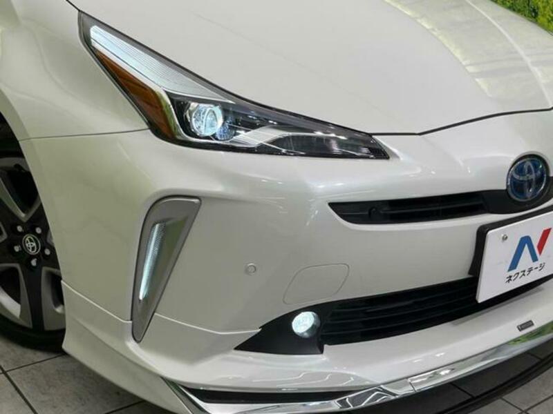 PRIUS-11