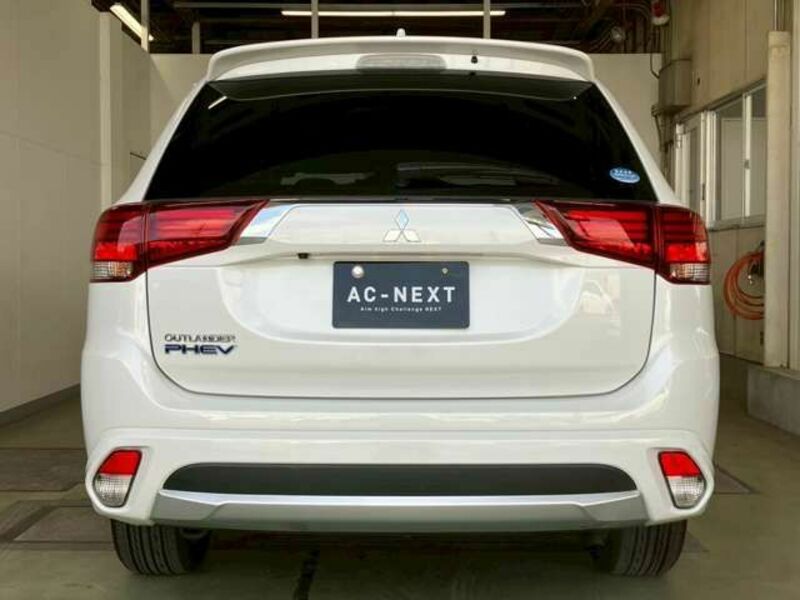 OUTLANDER PHEV